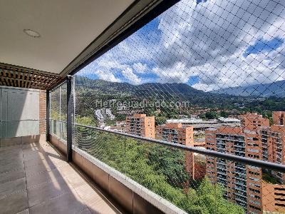 Apartamento de 3 alcobas en venta en Loma De Los Mesa, Envigado, 128 m² · foto 2 de 20
