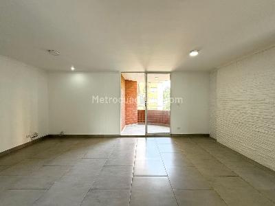 Apartamento de 2 alcobas en venta en Castropol, Medellín, 82 m² · foto 9 de 19