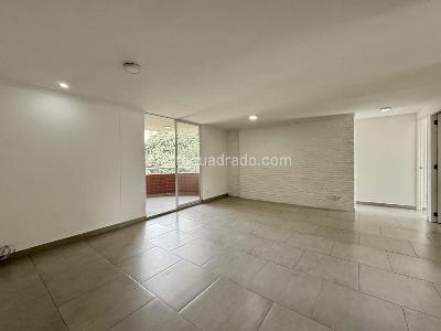 Apartamento de 2 alcobas en venta en Castropol, Medellín, 82 m² · foto 8 de 19