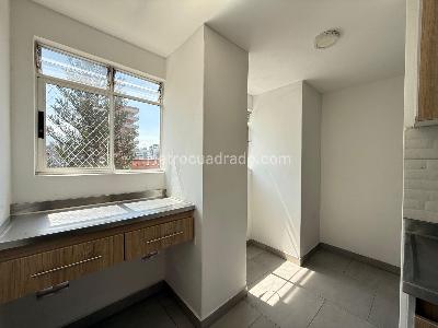 Apartamento de 2 alcobas en venta en Castropol, Medellín, 82 m² · foto 4 de 19