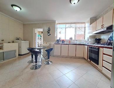 Apartamento de 4 alcobas en venta en El Centro, Medellín, 145 m² · foto 8 de 18