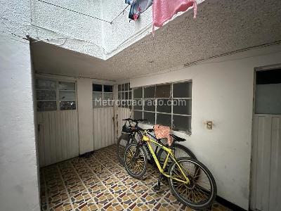 Casa en venta en Britalia, Bogotá · foto 3 de 19