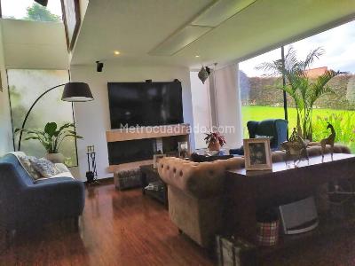 Casa de 4 alcobas en venta en Sindamanoy, Chía, 250 m² · foto 5 de 20