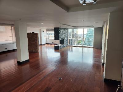 Apartamento en venta en Chico Norte, Bogotá · foto 2 de 15