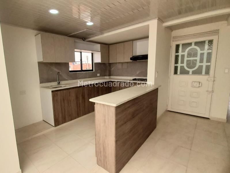 Casa – Soacha, Ciudad de Quito, Comuna Compartir - Más