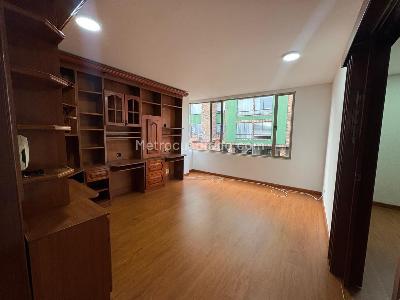 Casa de 5 alcobas en venta en Gratamira, Bogotá, 248 m² · foto 12 de 20