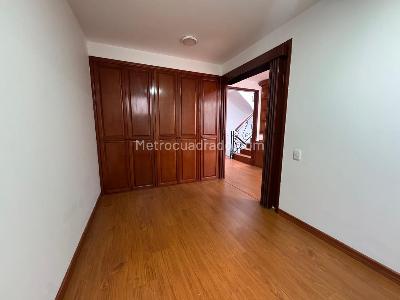 Casa de 5 alcobas en venta en Gratamira, Bogotá, 248 m² · foto 13 de 20