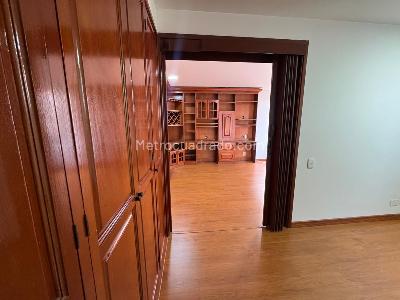 Casa de 5 alcobas en venta en Gratamira, Bogotá, 248 m² · foto 14 de 20