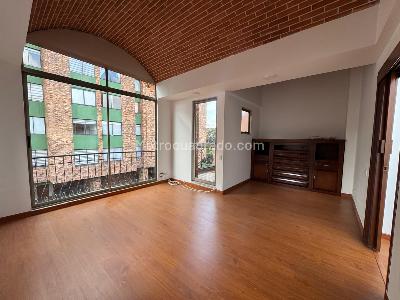 Casa de 5 alcobas en venta en Gratamira, Bogotá, 248 m² · foto 16 de 20