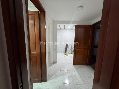 Casa de 5 alcobas en venta en Gratamira, Bogotá, 248 m² · foto 4 de 20