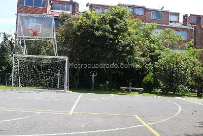 Casa de 4 alcobas en venta en Los Andes Barrios Unidos, Bogotá, 198 m² · foto 17 de 19