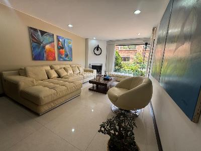 Casa en venta en Gratamira, Bogotá · foto 5 de 17