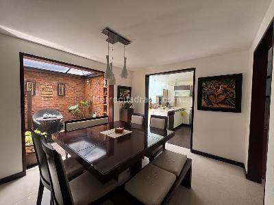 Casa en venta en Gratamira, Bogotá · foto 4 de 17