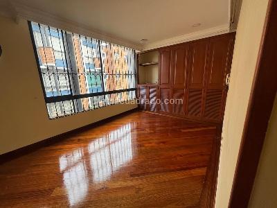 Casa en venta en Gratamira, Bogotá · foto 3 de 19