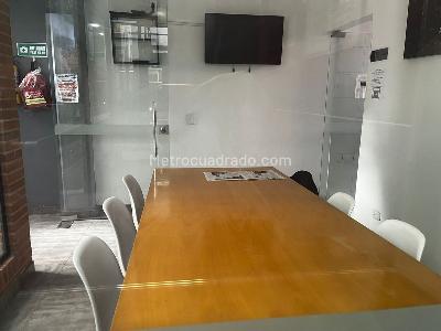Apartamento en venta en Mariscal Sucre, Bogotá · foto 2 de 11