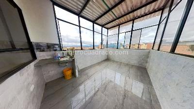 Casa de 5 alcobas en venta en Brasil, Bogotá, 304 m² · foto 3 de 20
