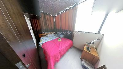 Casa de 5 alcobas en venta en Autopista Medellin, Bogotá, 216 m² · foto 8 de 20