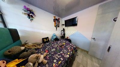 Casa de 5 alcobas en venta en Autopista Medellin, Bogotá, 216 m² · foto 9 de 20