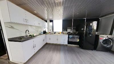 Casa de 5 alcobas en venta en Autopista Medellin, Bogotá, 216 m² · foto 16 de 20