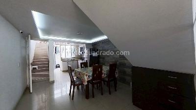 Casa en venta en El Encanto, Bogotá · foto 2 de 19