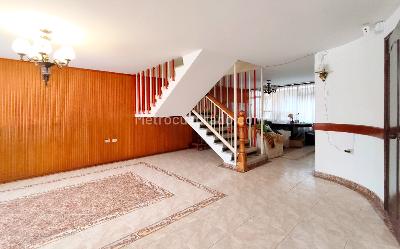 Casa de 5 alcobas en venta en Sevilla, Bogotá, 170 m² · foto 2 de 20