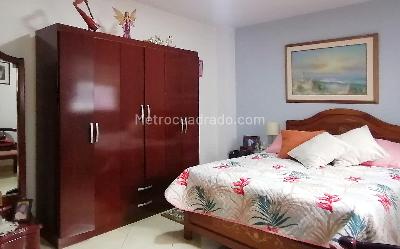 Casa de 5 alcobas en venta en El Carmen, Bogotá, 224 m² · foto 11 de 20