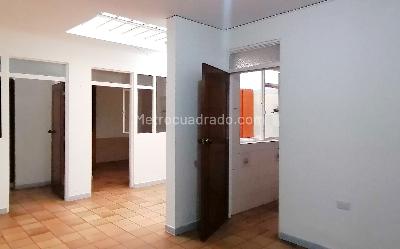 Casa de 5 alcobas en venta en El Carmen, Bogotá, 224 m² · foto 16 de 20