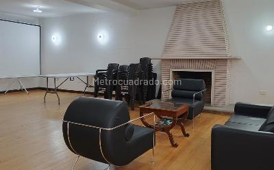 Casa en arriendo en Los Rosales, Bogotá · foto 2 de 17