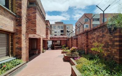 Casa de 4 alcobas en venta en El Contador, Bogotá, 245 m² · foto 18 de 20