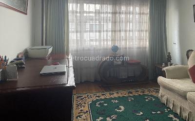 Casa de 5 alcobas en venta en San Nicolas, Bogotá, 290 m² · foto 13 de 16