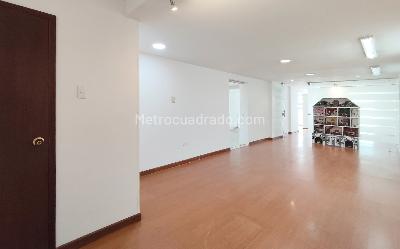 Casa de 5 alcobas en venta en Zona G, Bogotá, 420 m² · foto 4 de 20