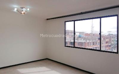 Apartamento de 3 alcobas en venta en Favidi, Bogotá, 54 m² · foto 3 de 14