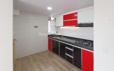 Apartamento de 3 alcobas en venta en Libertad, Bogotá, 48 m² · foto 3 de 13