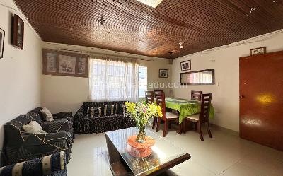 Casa de 5 alcobas en venta en Ciudad Jardin, Bogotá, 131 m² · foto 3 de 8