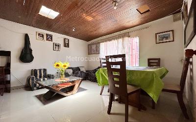 Casa de 5 alcobas en venta en Ciudad Jardin, Bogotá, 131 m² · foto 4 de 8