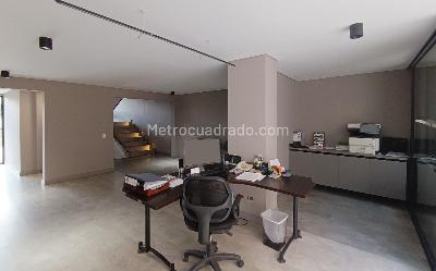 Casa de 5 alcobas en venta en Bosque Calderon, Bogotá, 384 m² · foto 17 de 19
