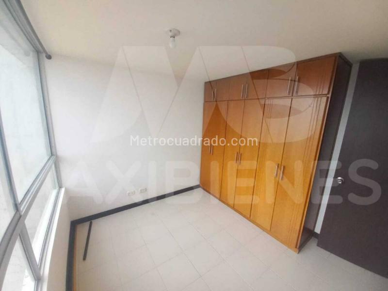2BR Apartment in Calasanz with Amenities - 2