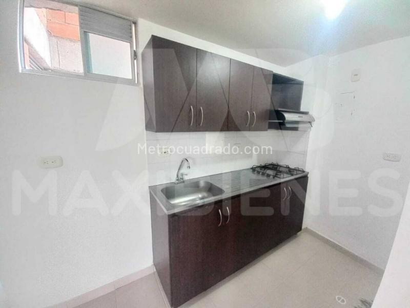 2BR Apartment in Calasanz with Amenities - 4