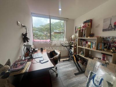 Apartamento en arriendo en Loma Del Esmeraldal, Envigado · foto 10 de 15