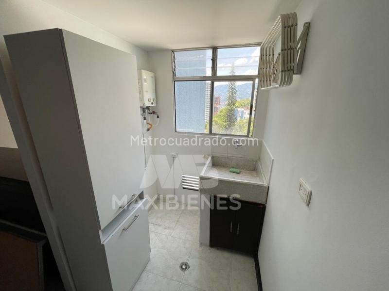 Apartamento en Arriendo de 3 Alcobas en Centro Medellín - 4