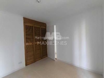 Apartamento de 3 alcobas en arriendo en La Aguacatala, Medellín, 75 m² · foto 9 de 15