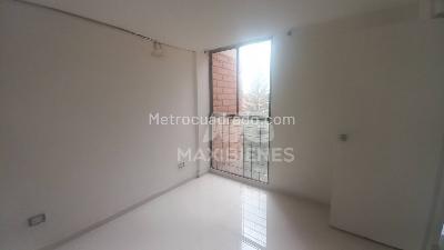 Apartaestudio en arriendo en La Mota, Medellín, 35 m² · foto 2 de 7