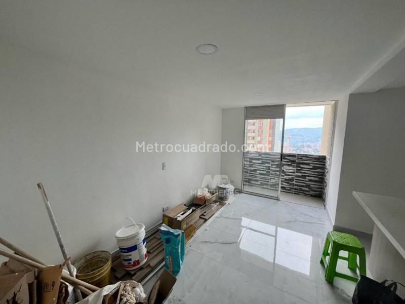 Apartamento Cómodo de 3 Alcobas en Pajarito (Robledo)