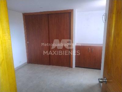 Apartamento en venta en Florida Nueva, Medellín · foto 2 de 15