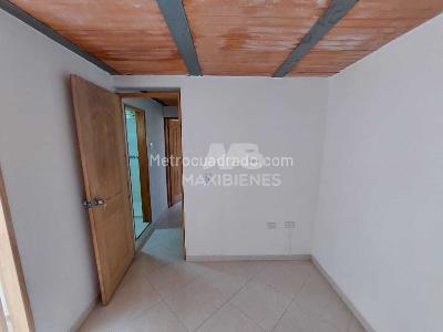 Casa de 3 alcobas en venta en Pajarito, Medellín, 80 m² · foto 4 de 14