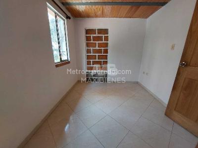 Casa de 3 alcobas en venta en Pajarito, Medellín, 80 m² · foto 7 de 14