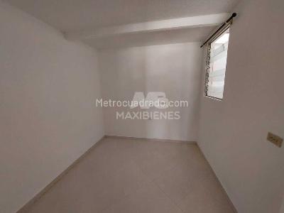 Casa de 3 alcobas en venta en Pajarito, Medellín, 80 m² · foto 8 de 14