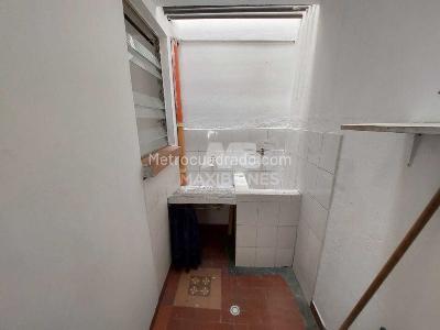 Casa de 3 alcobas en venta en Pajarito, Medellín, 80 m² · foto 9 de 14