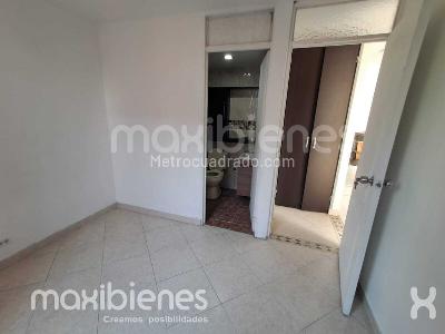 Apartamento de 2 alcobas en arriendo en Calasanz, Medellín, 53 m² · foto 2 de 8