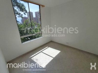 Apartamento de 2 alcobas en arriendo en Calasanz, Medellín, 53 m² · foto 3 de 8